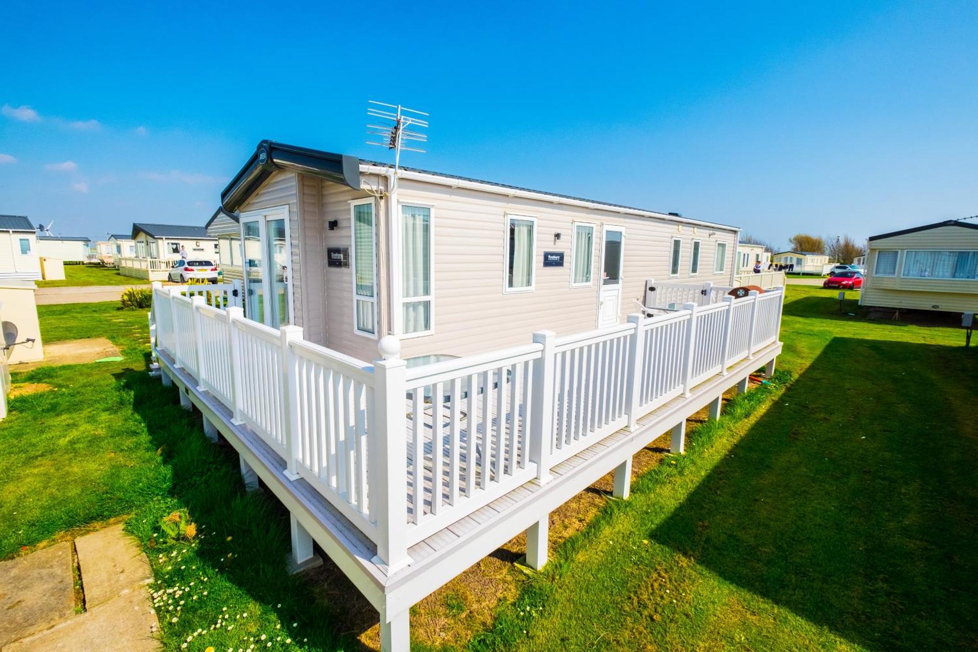 Mp639 - Camber Sands Holiday Park - 3 Bedroom - Sleeps 8 - Large Gated Decking - Close To Facilities المظهر الخارجي الصورة